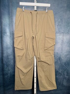 Penshoppe Men's Cargo Drawstring Pants in Khaki - Casual Utility Style Size L
